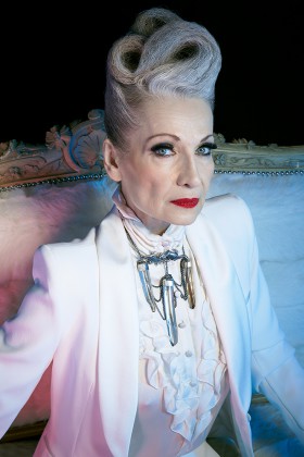 Tanya Drouginska, La Mariée