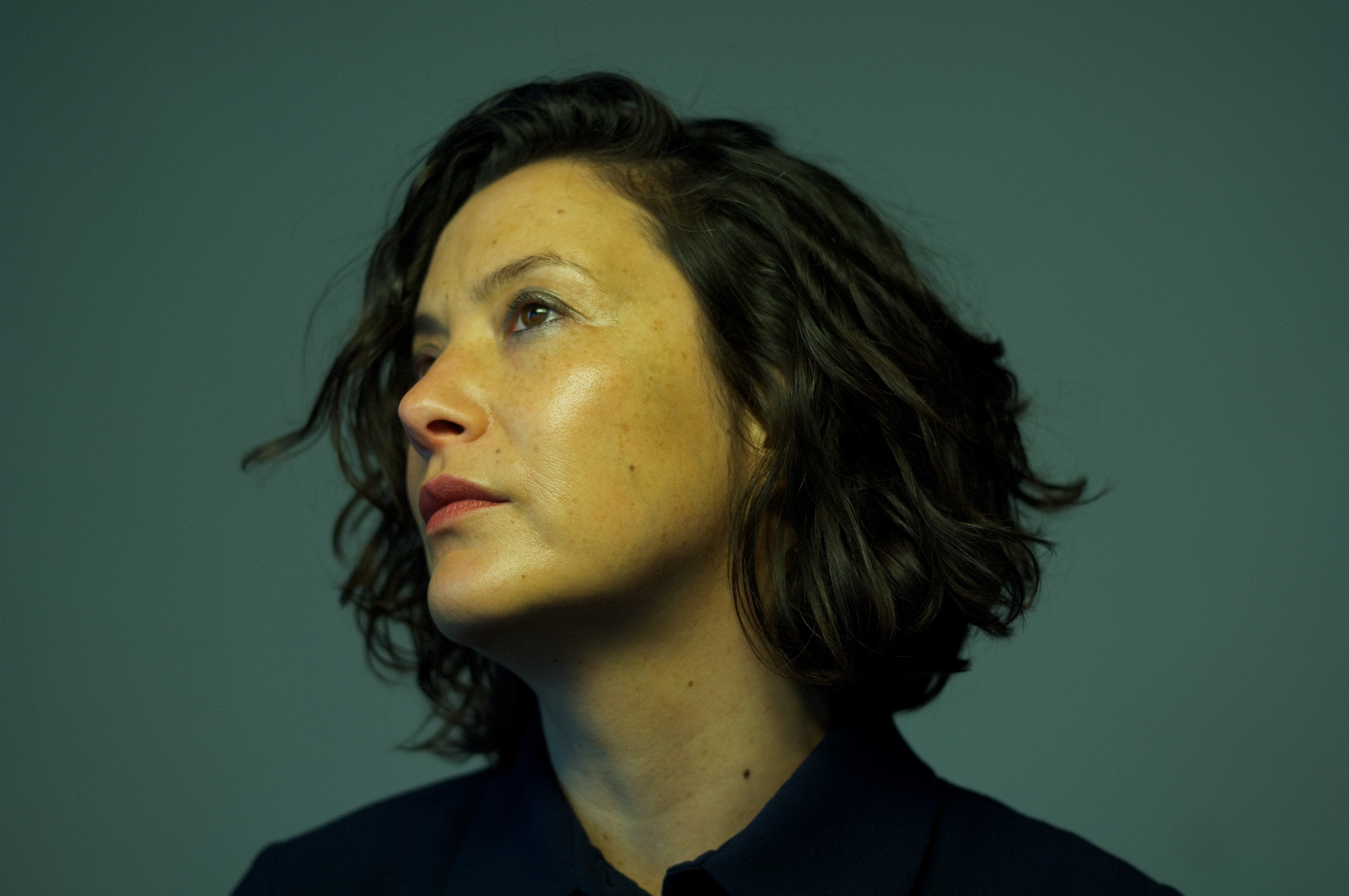 Poésie Chevalier sort un titre bourré de charme Vague et Bleu