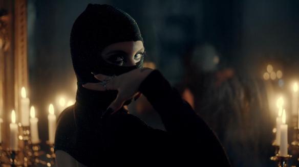 Nina Rossell déballe ses Idées Noires en clip