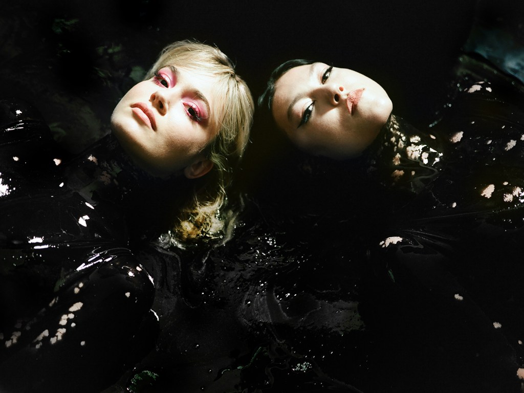 Mayfly, notre coup de coeur féminin et musical avec l'inouï Black Water